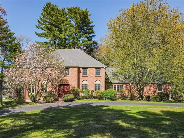 33 Whichita Rd, Medfield, MA 02052