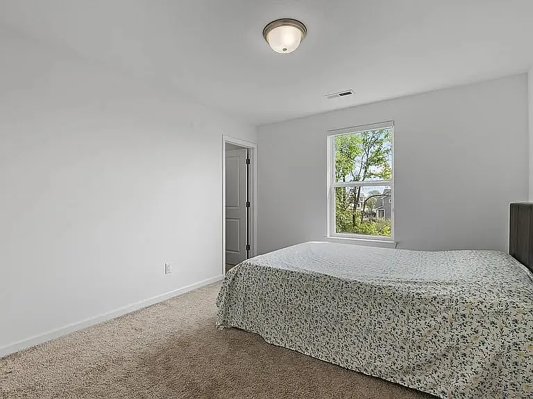 5898 Urbandale Ct N — Photo 13