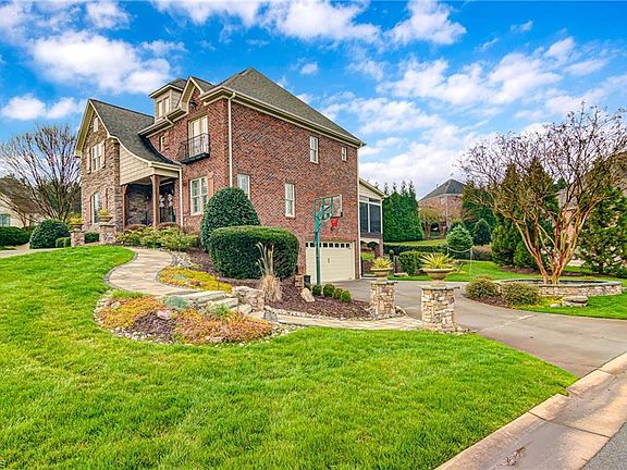 3rd image of 5494 Birmingham Ct