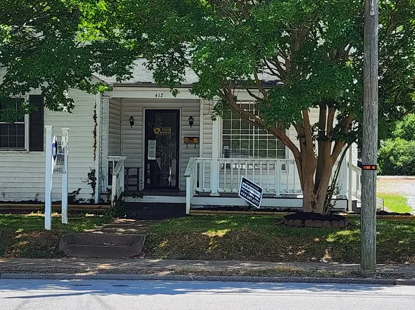 412 E Atlantic St, South Hill, VA 23970