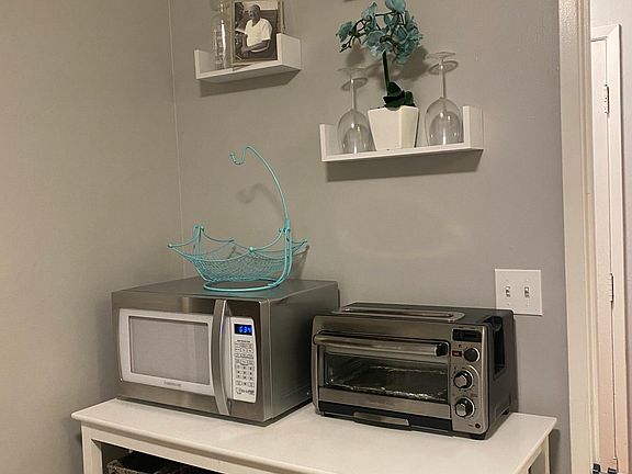 Staged Kitchen amenities