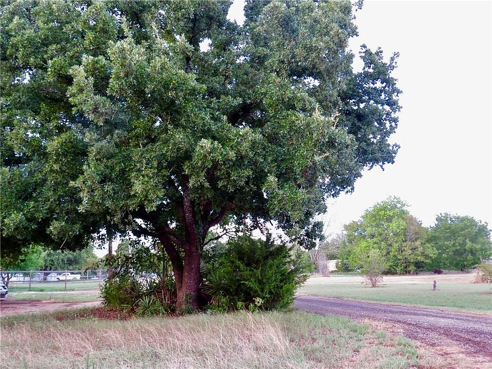 1st image of 132 County Road 969