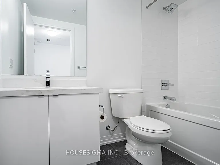 408 Brown Ct #212 — Photo 22