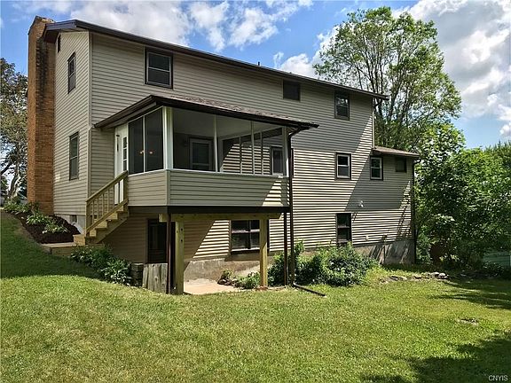 4th image of 103 Michaels Dr