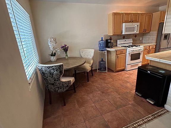 3rd image of 1024 Loring St Unit 3