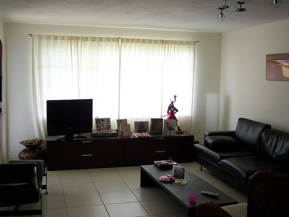 2nd image of 19001 NE 14th Ave APT 305