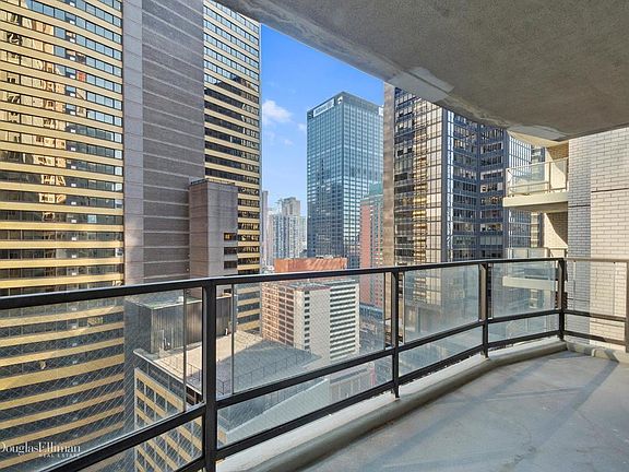 5th image of 159 W 53rd St APT 26B
