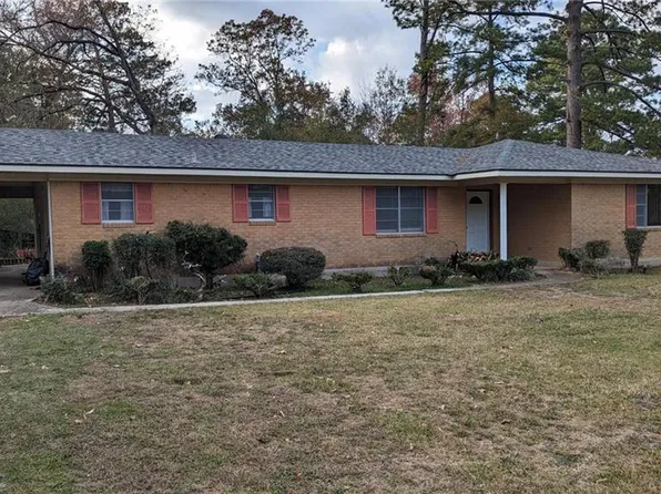 111 Lakeridge Dr, Pineville, LA 71360