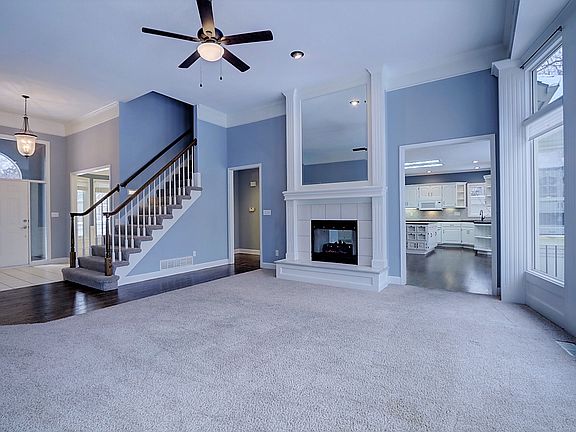 OPEN, SPACIOUS FLOOR PLAN