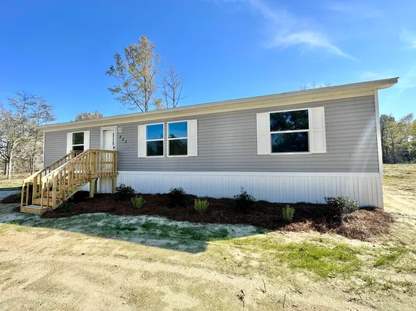 823 Frasier Ln, Pineville, SC 29468