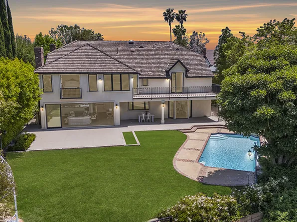 15515 Collina Strada, Los Angeles, CA 90077