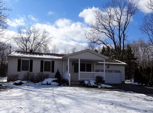 1476 Coit Rd, Lowellville, OH 44436