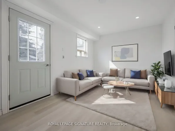 54 Tuscarora Dr, Toronto, ON M2H 2K3