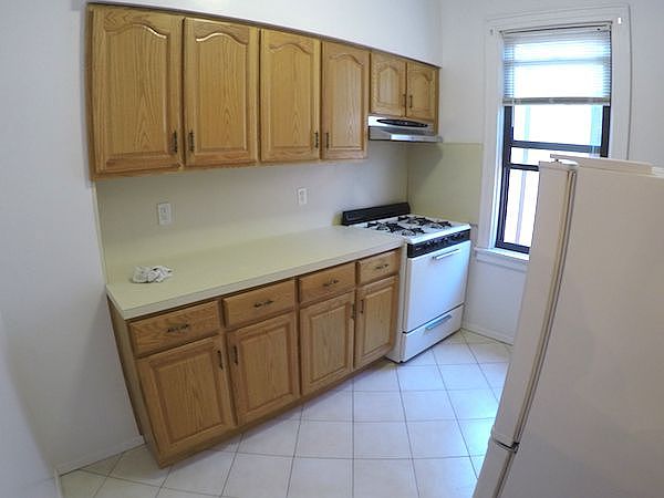 1st image of 2649 30th St APT 3F