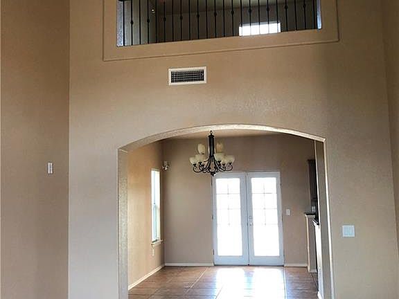 3rd image of 3115 Blue Dirt Cir