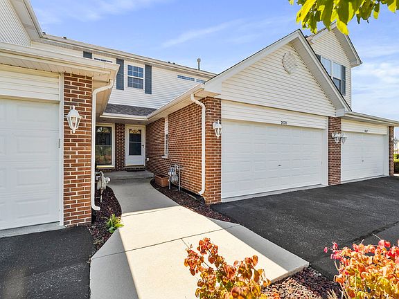 2nd image of 2620 Foxwood Dr