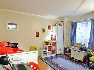 1st image of 137 E 36th St #4B