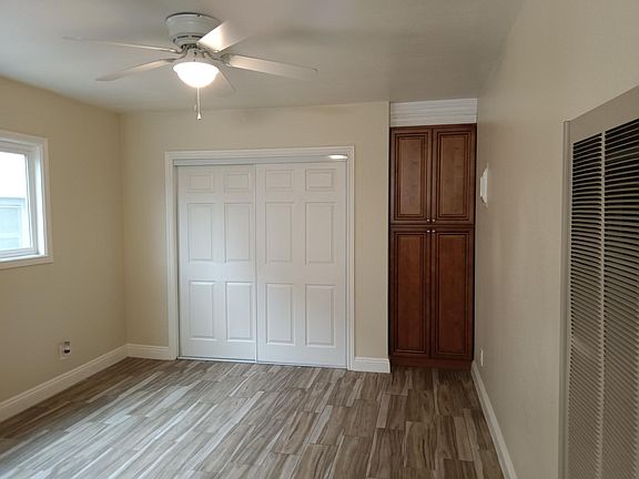 4th image of 945 N San Antonio Ave APT C