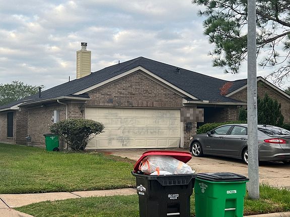 3rd image of 4722 Hardwood Glen Dr