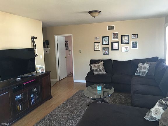 3rd image of 8353 Lake Gaby Ave