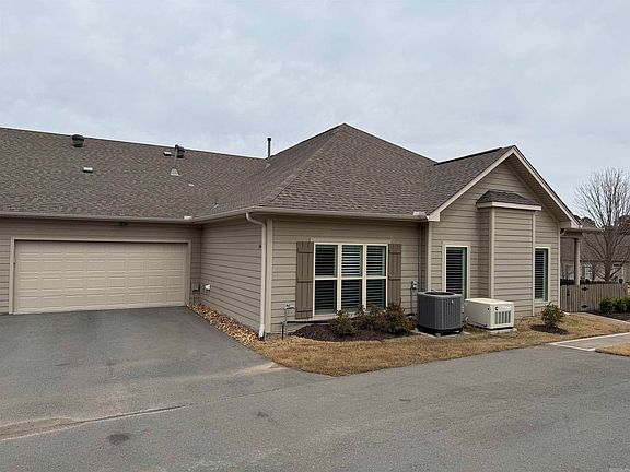4th image of 164 Mountain Terrace Cir