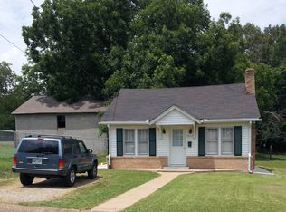 902 Morton St, Paris, TN 38242