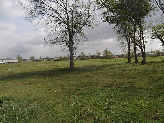 5th image of 147 County Road 4894