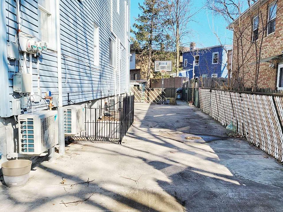 1st image of 79 Veltman Ave Floor 1