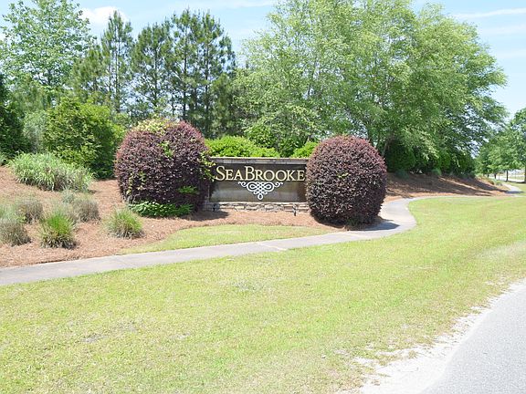2nd image of 1712 Fox Trace Cir