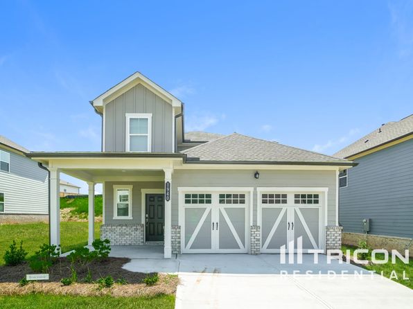 1940 Logan Ln