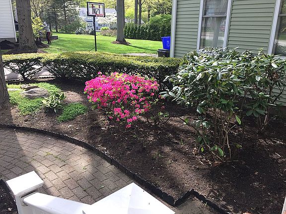 4th image of 6410 Olde Farm Ln