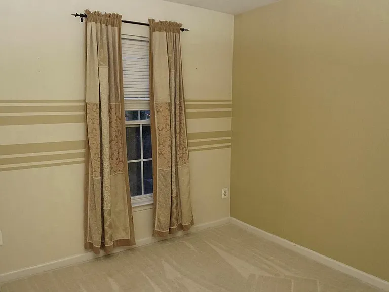 1469 Fawn Hollow Ln — Photo 10
