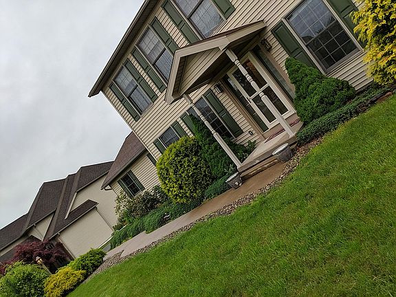 3rd image of 4 Quarry Dr