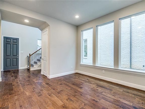 5th image of 5921 Mayhew Ct