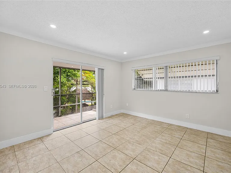 5141 Hollywood Blvd #209 — Photo 11