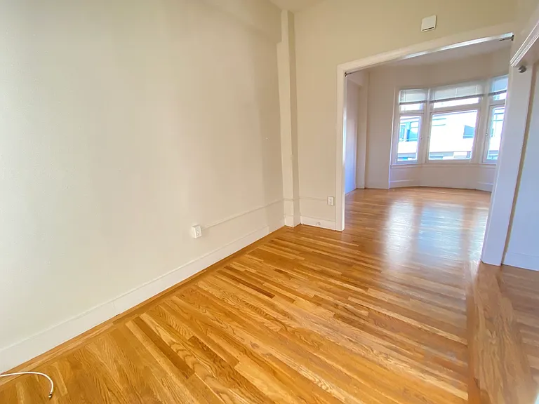 851 OFarrell Street — Photo 23