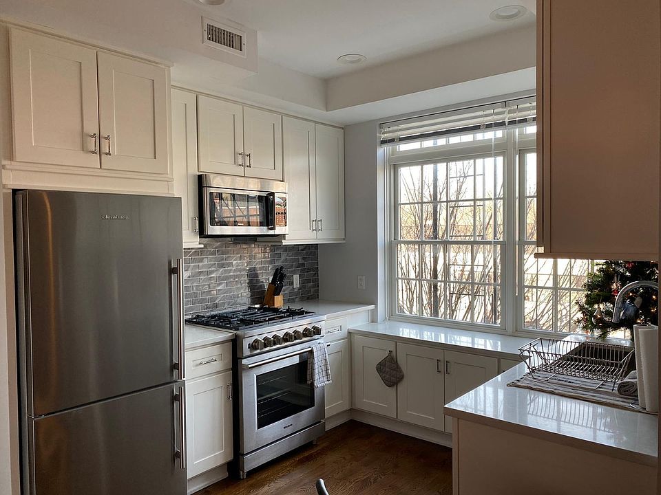 1st image of 266 Mamaroneck Ave #1