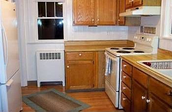 5th image of 214 E Centerway
