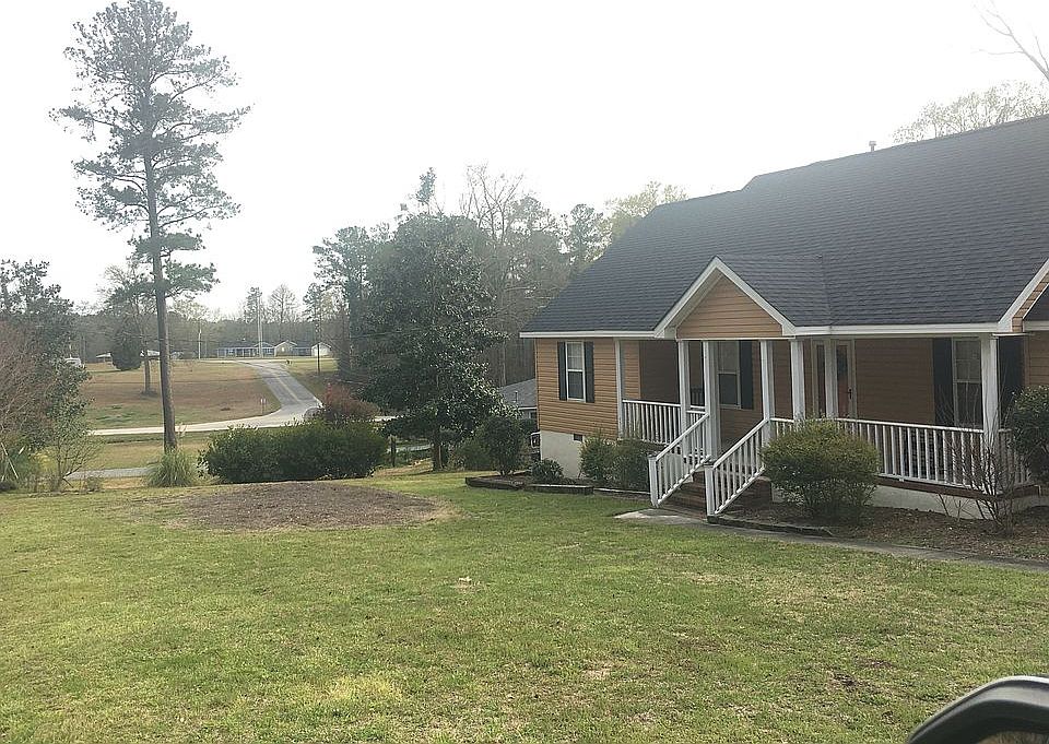 2nd image of 122 Lee Rd