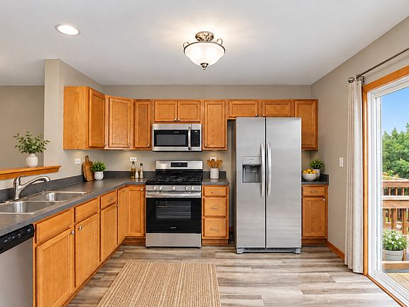4th image of 1306 Shamrock Ln