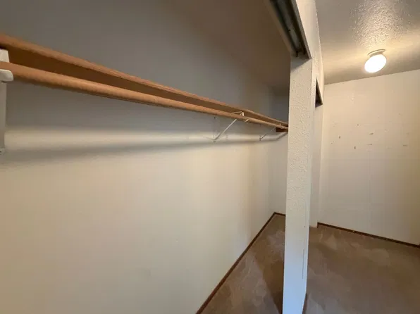 21713 80th Ave W #4, Edmonds, WA 98026