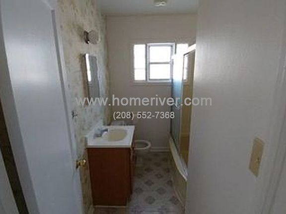 5th image of 115 Sunset Dr