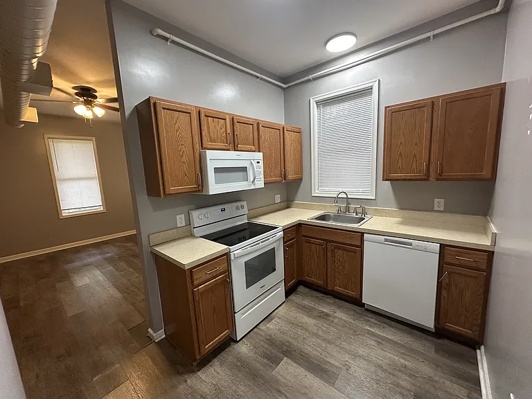 45 N Newberry St #1 — Photo 7