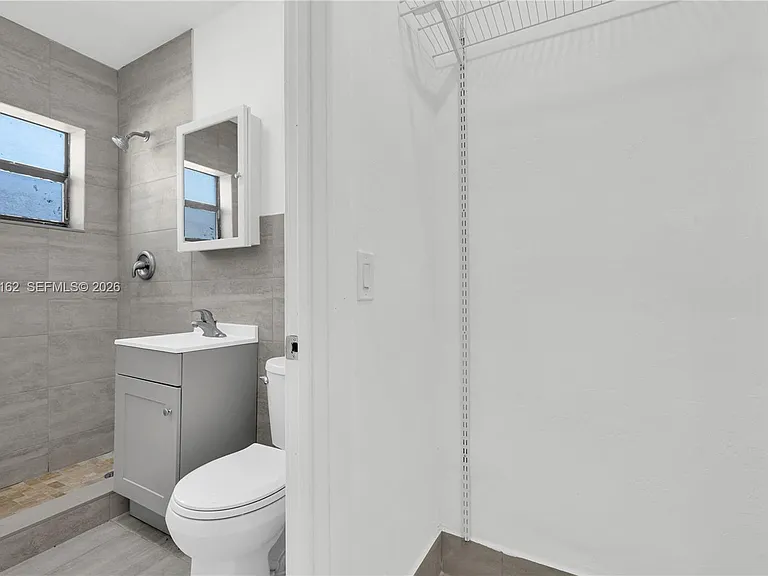 13390 NE 6th Ave #2 — Photo 10