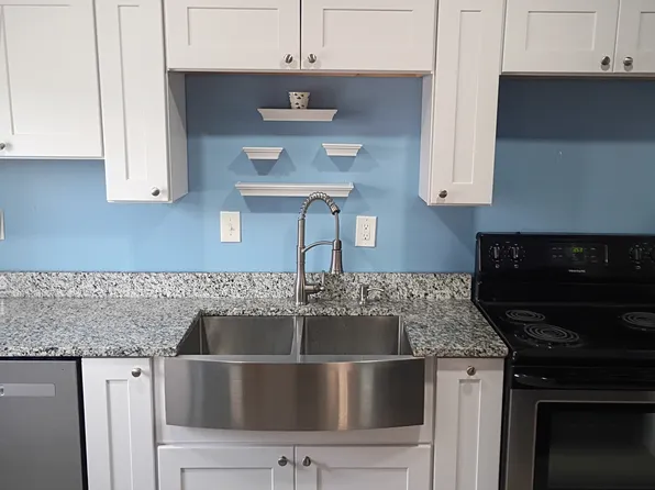 815 W Ocean View Ave, Norfolk, VA 23503