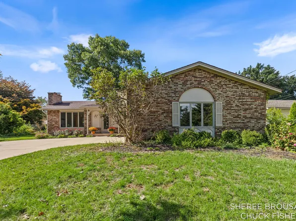 2495 Holtman Dr NE, Grand Rapids, MI 49525