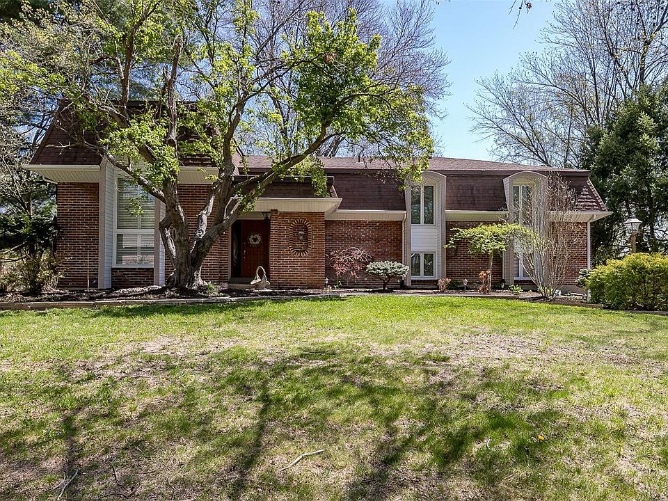 1st image of 14625 Laketrails Ct