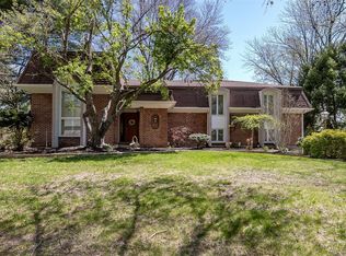 14625 Laketrails Ct, Chesterfield, MO 63017