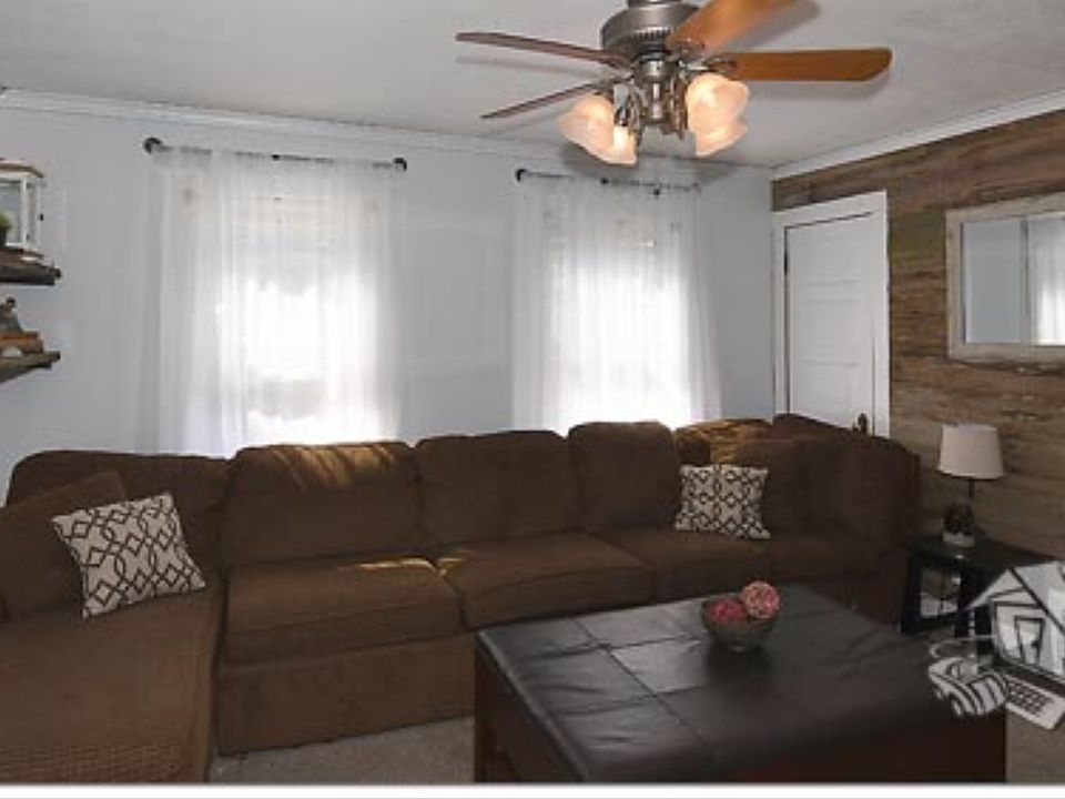 Living room measures 12x13. 