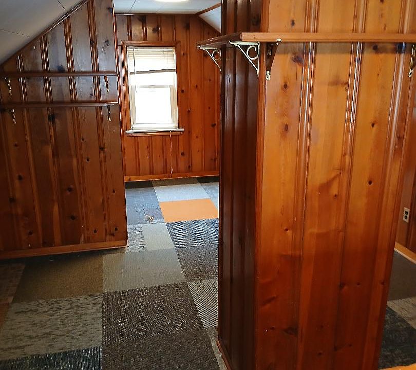 1st image of 24370 Powers Ave